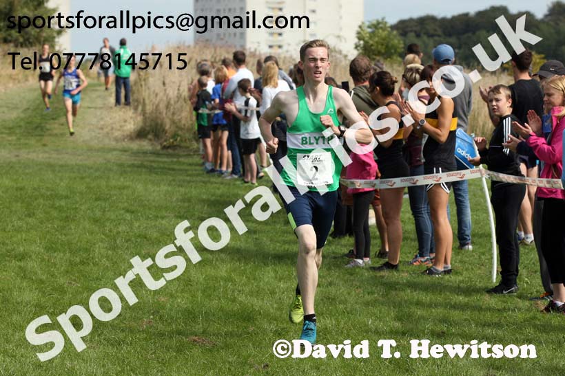 Mens and womens under-17s, Sunderland Harriers Cross Country Relays, Farringdon, Sunderland . Photo: David T. Hewitson/Sports for All Pics